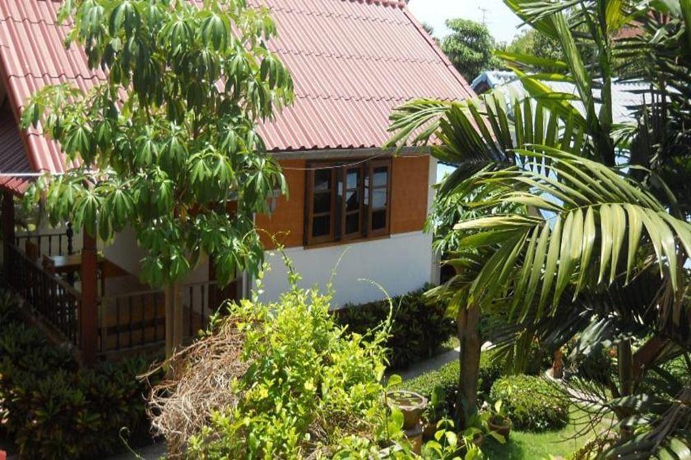 4T pensión Sukhothai Exterior foto