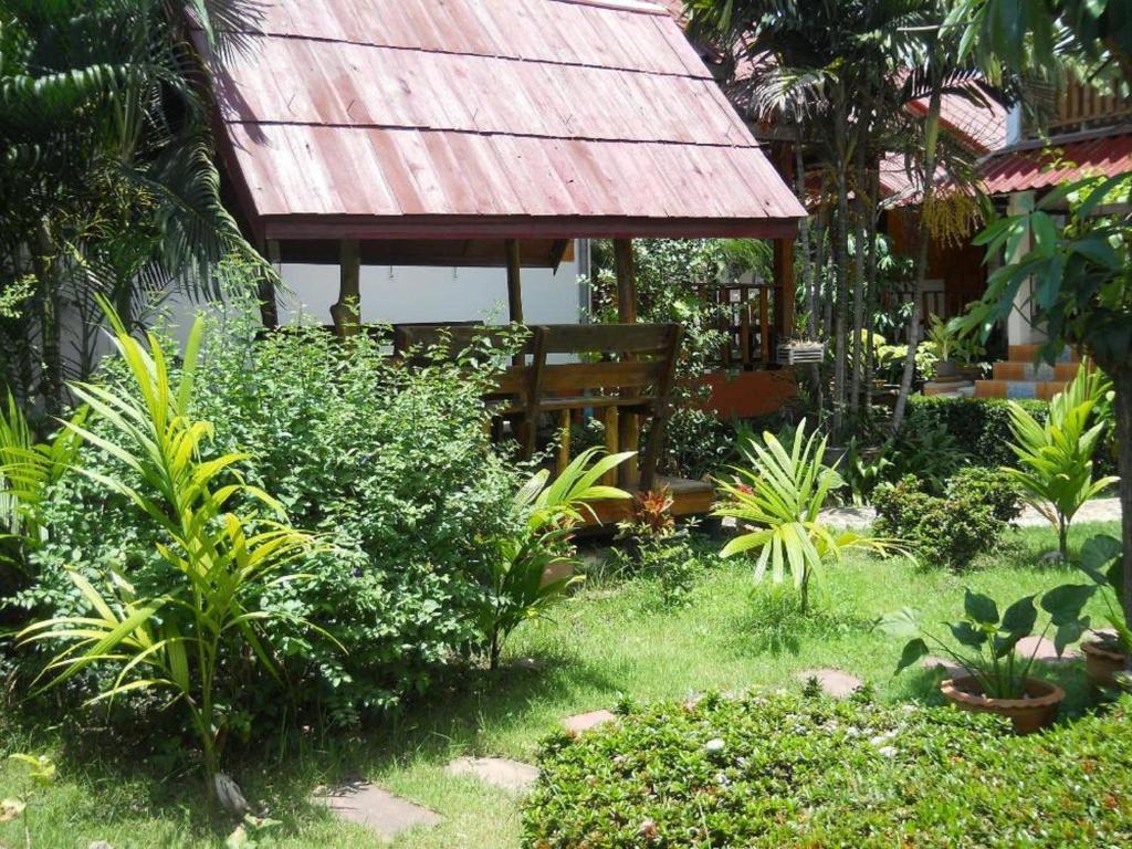 4T pensión Sukhothai Exterior foto